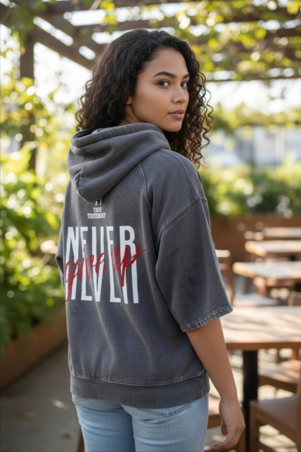 Yahweh Cropped Short-Sleeved - Never Give Up Hoodie